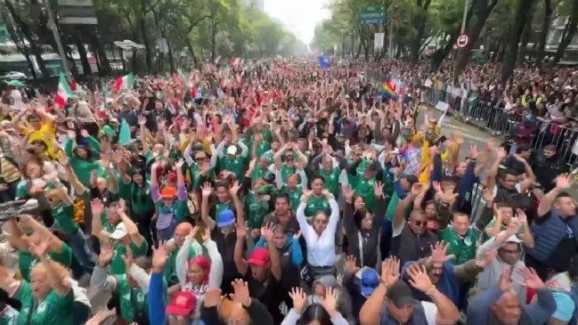 Mexico breaks Guinness World Record with massive fan wave ahead of World Cup