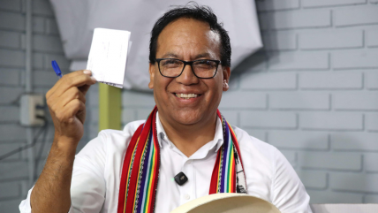 Candidato Sánchez reitera que entre Perú y Chile 