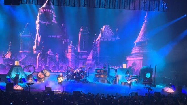 Rush debutó su nueva gira con Anika Nilles en batería