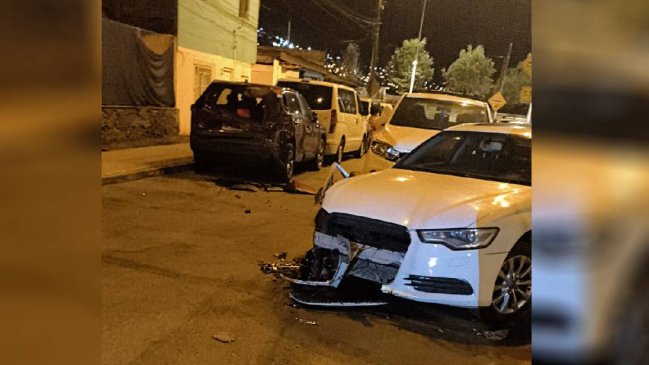 Camión chocó 11 vehículos y atropelló a un peatón en Antofag