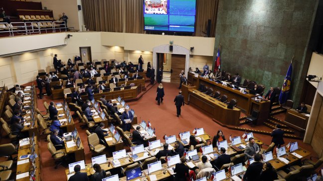 RN da libertad de acción a sus diputados frente a la AC cont