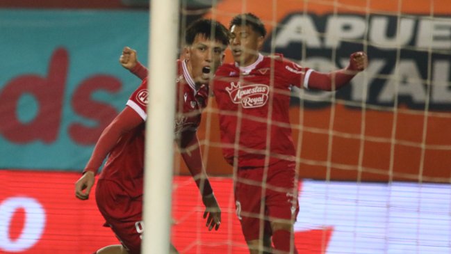   Ñublense despertó a tiempo y se quedó con una igualdad ante Huachipato 