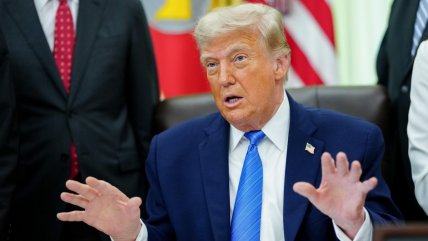 Trump llega a los 80 años presumiendo de salud, aunque enfrenta dudas sobre sus facultades