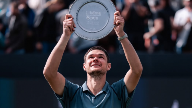 Majchrzak logró su primer título ATP tras vencer a De Miñaur en 's-Hertogenbosch