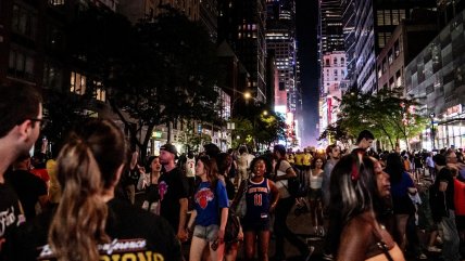   El caos que dejó la celebración del histórico título de Knicks en Nueva York 