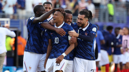   Kylian Mbappé guio la victoria ante Senegal y se alzó como el máximo anotador de Francia 