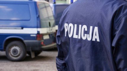 Detienen a doctora en Polonia tras hallazgo de 34 fetos enterrados en un jardín