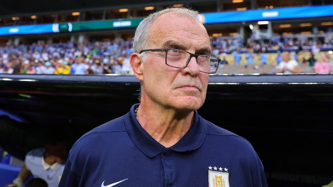 Bielsa criticó fuertemente las pausas de hidratación en el Mundial: 