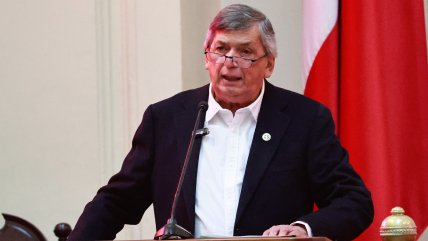Carmona respaldó demandas de deudores del CAE: "La educación no puede ser una trampa ni una condena perpetua"