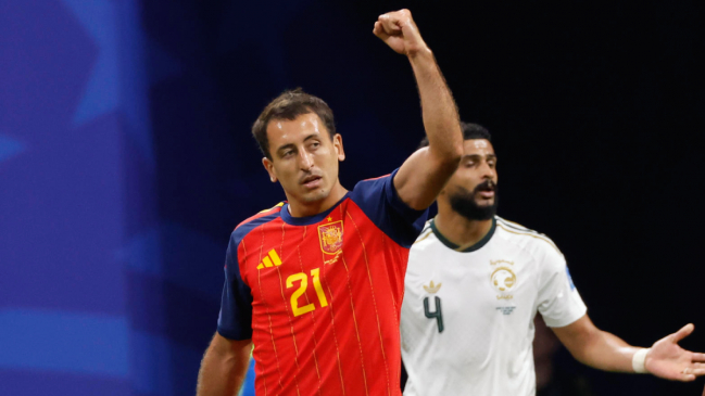 Oyarzabal marcó un veloz doblete para estirar la ventaja de España ante Arabia Saudita