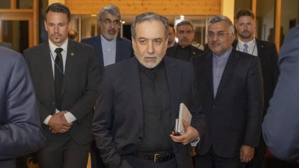 Delegaciones de Irán y EE.UU. llegan a Suiza para participar en la primera ronda de negociaciones