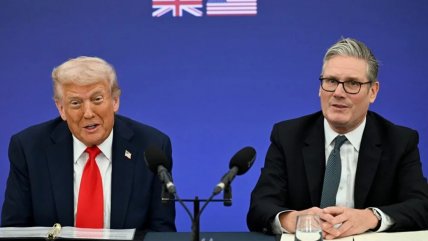Trump asegura que Starmer dimitirá como primer ministro de Reino Unido