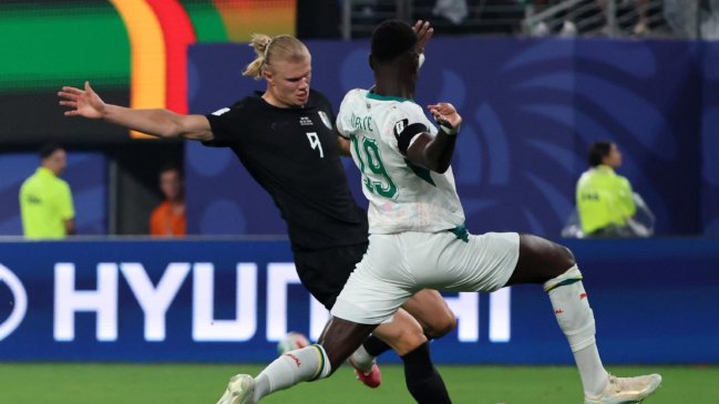 Haaland apuntó y con un zurdazo de primera estiró la ventaja de Noruega sobre Senegal