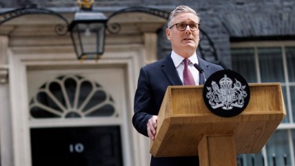   La dimisión de Starmer abre una sucesión que puede durar hasta septiembre 