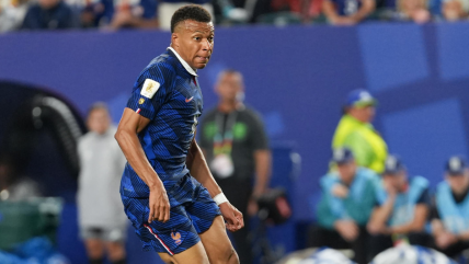 Kylian Mbappé: No me fijo en lo que hace Messi