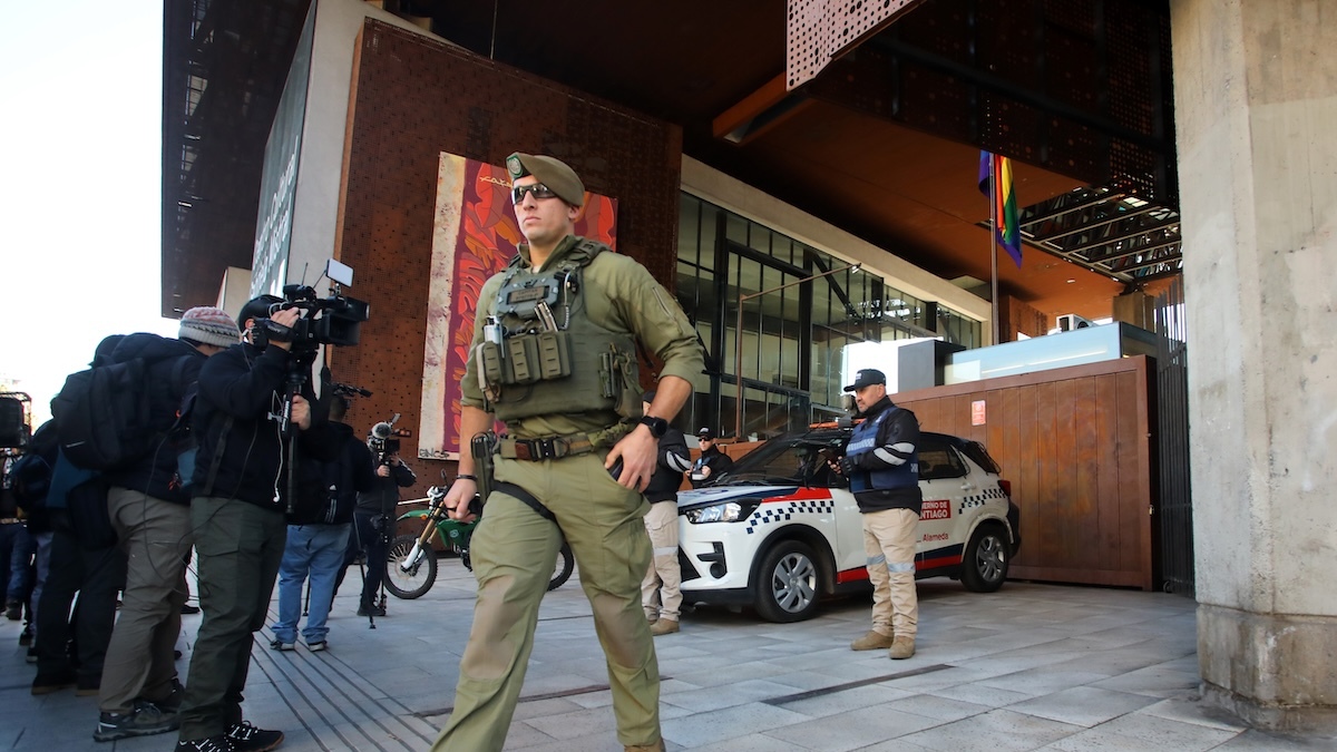 Multiple bomb threats in emblematic areas of Santiago