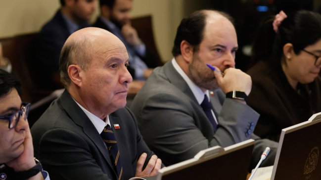 Gobierno prepara reformas laborales y abre debate por indemnizaciones