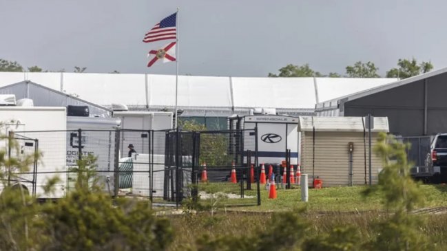 Gobernador de Florida anunció el cierre del cuestionado 