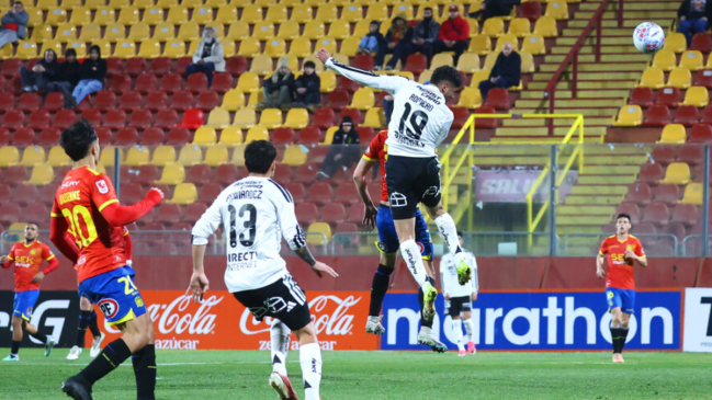 [VIDEO] Maxi Romero marcó de cabeza y adelantó a Colo Colo ante Unión Española
