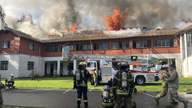 Incendio afecta al Regimiento Arauco de Osorno