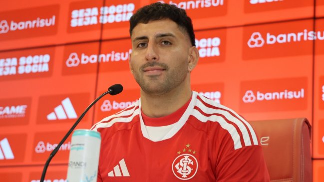 Maripán en su llegada a Internacional: Elías Figueroa es un ídolo para mí
