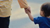 Gobierno cierra la unidad que investiga adopciones ilegales y causa indignación en víctimas