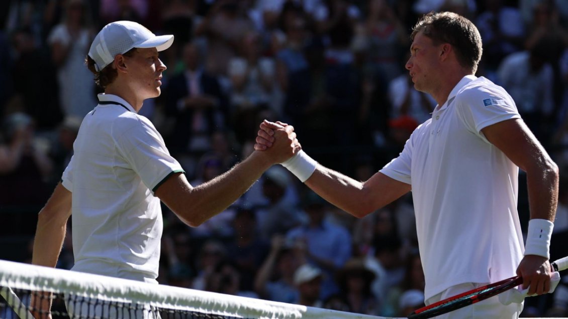 Jannik Sinner avanzó a octavos de Wimbledon por quinto año consecutivo