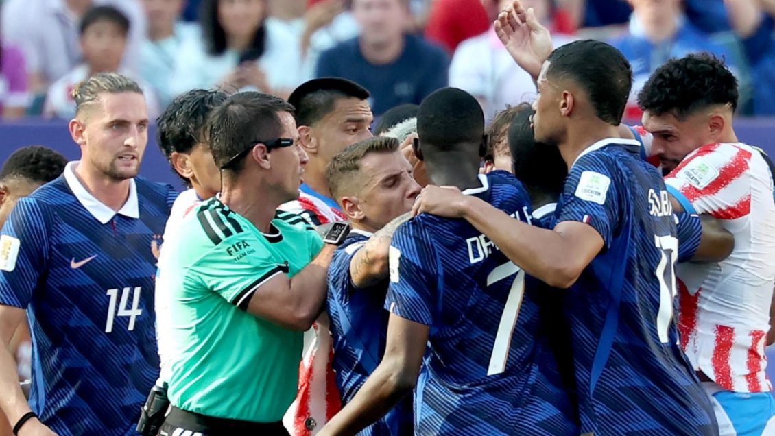 L'Equipe calificó con la peor nota del Mundial al árbitro del Paraguay-Francia