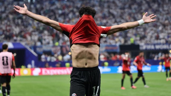 ¡Ahora sí! Mostafa Ziko coronó un contragolpe con el 2-0 de Egipto sobre Argentina