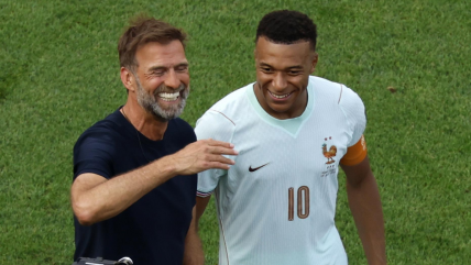   Mbappé recibió un caluroso saludo de Klopp tras la victoria en Boston 