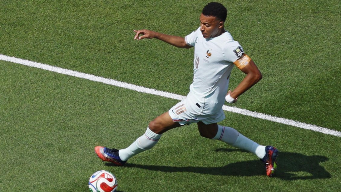 Mbappé falló un penal ante Marruecos y Bono sostuvo el arco en cero