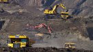 Economista: grandes mineras y energéticas no miran mucho la megarreforma; invertirán sí o sí