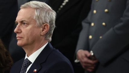 Criteria: Aprobación de Presidente Kast cayó al 32%, su nivel más bajo