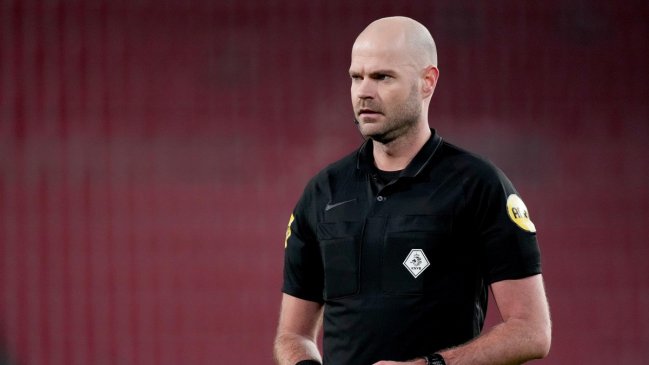 Falleció Rob Dieperink, árbitro apartado del Mundial por sospecha de agresión sexual a adolescente