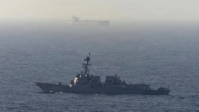 U.S. and Iran clash over Strait of Hormuz control amid escalating attacks