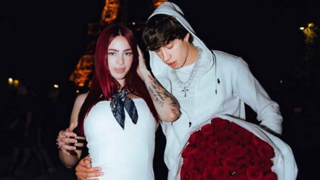 Loyaltty y Martin White confirmaron su relación con románticas postales desde París