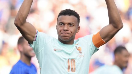   Mbappé comanda la formación de Francia para la semifinal contra España en el Mundial 