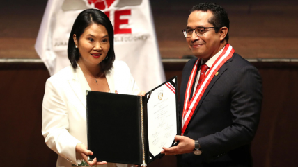 Fujimori: Estoy orgullosa de ser la primera mujer elegida presidenta en Perú