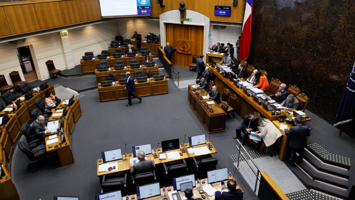 El Senado se alista para aprobar, en extensa sesión, la megarreforma de Kast