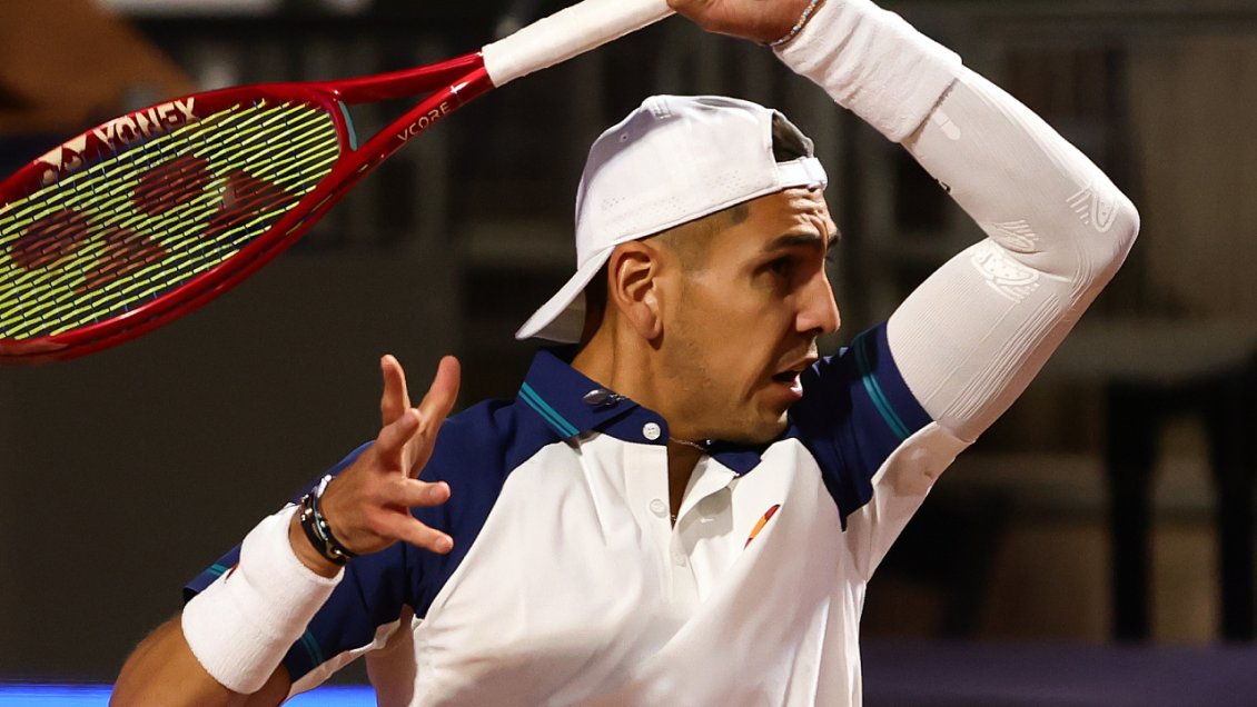 Alejandro Tabilo enfrenta a Andrey Rublev en la semifinal del ATP de Bastad