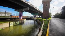 Sistema frontal anegó acceso al Muelle Barón: Paso bajo nivel está cerrado