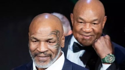   Mike Tyson llegó al estadio y se puso la camiseta de Argentina para la final del Mundial 