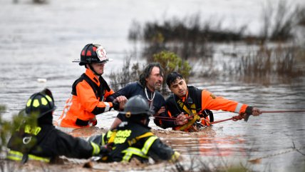 Equipos de emergencia rescataron a hombre que cayó al río Elqui durante sistema frontal