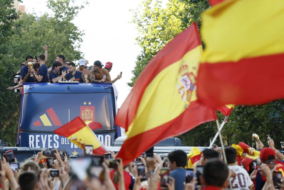 La celebración de la selección española por las calles de Madrid