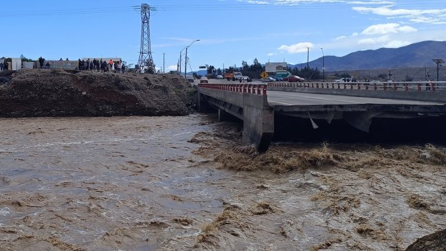 Aguas del Valle suspends sanitary water delivery in Ovalle due to dam overflow