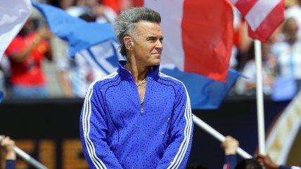   Robbie Williams respondió acusación de consumir droga en la final del Mundial 
