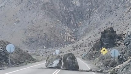 Sistema frontal en la Región de Antofagasta: 8 mm de agua caída, rodados y pasos cerrados