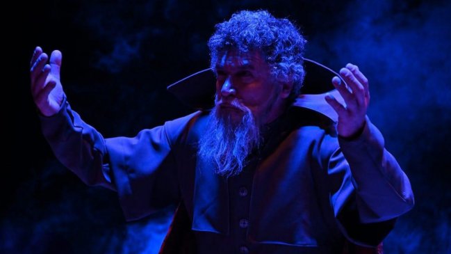 "Hamlet-Multitud" arrives at Matucana 100 with acclaimed contemporary reinterpretation