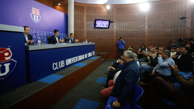 Exdirector de Azul Azul acusó graves irregularidades: "Comprábamos con sobreprecio a Huachipato"