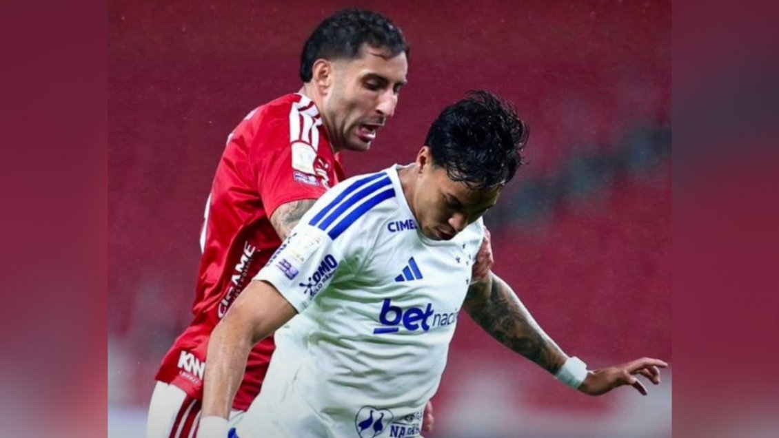 Guillermo Maripán tuvo un opaco debut en derrota de Inter de Porto Alegre ante Cruzeiro